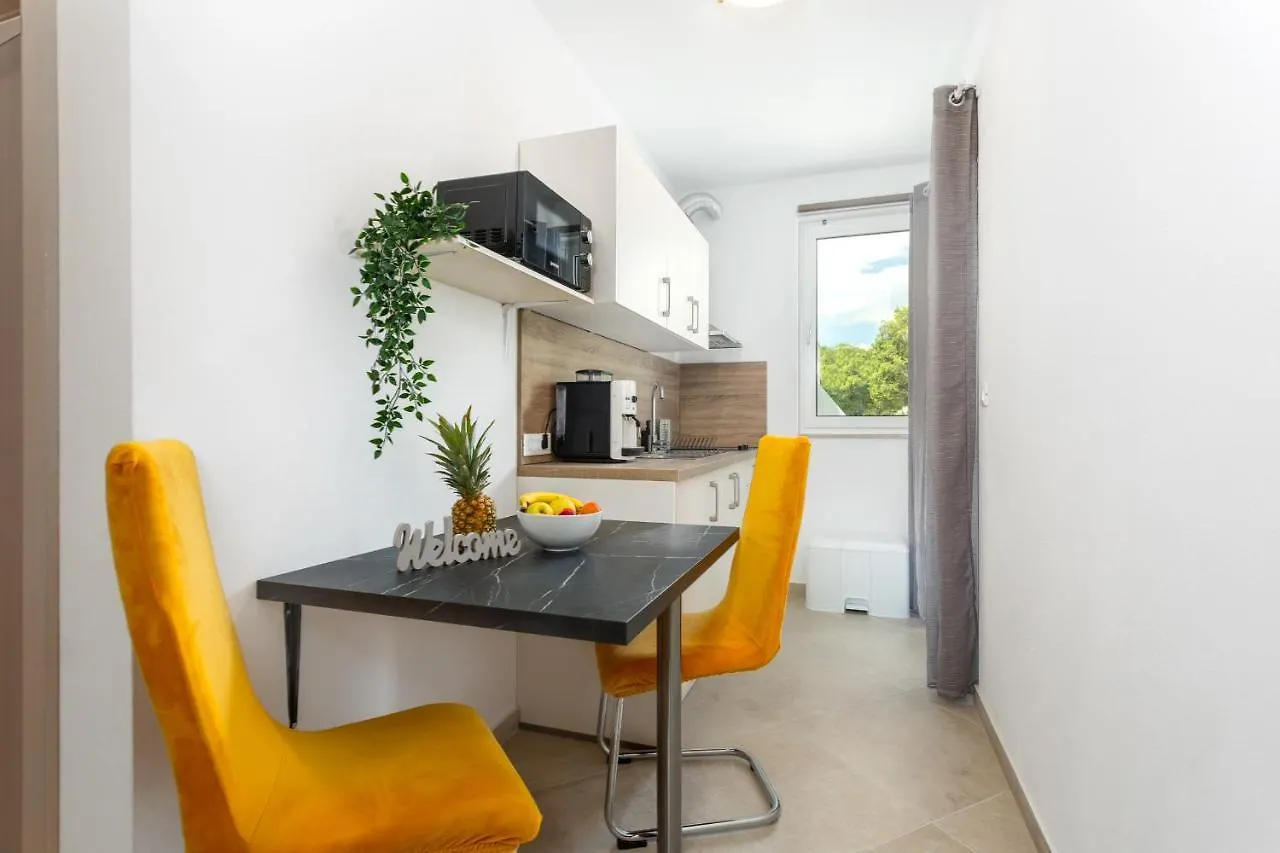 Divine Apartments Baška