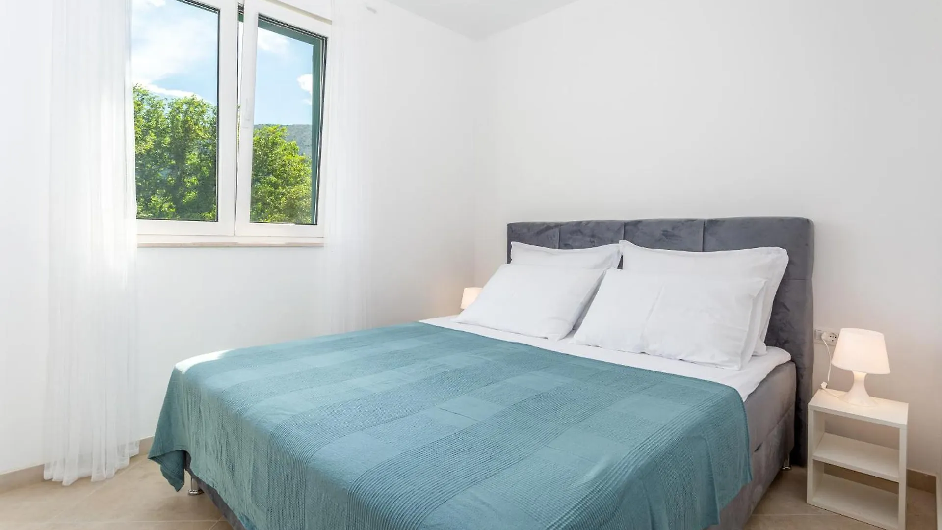 Divine Apartments Baška