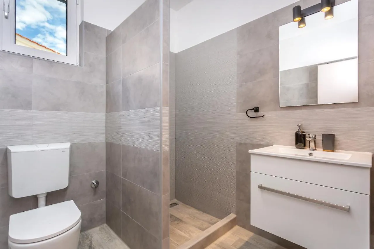 Divine Apartments Baska  0*, Baska (Krk)