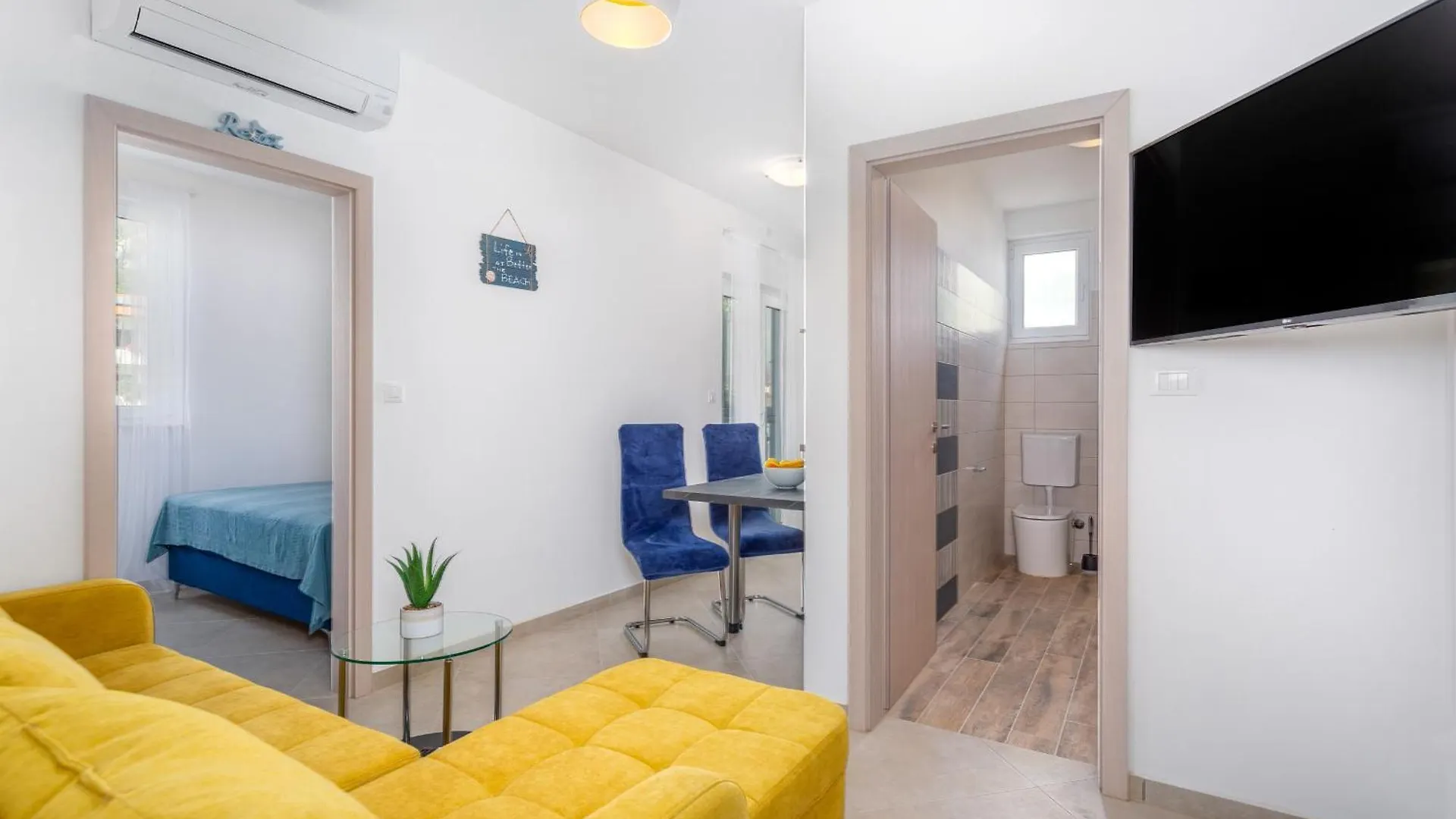 Divine Apartments Baska
