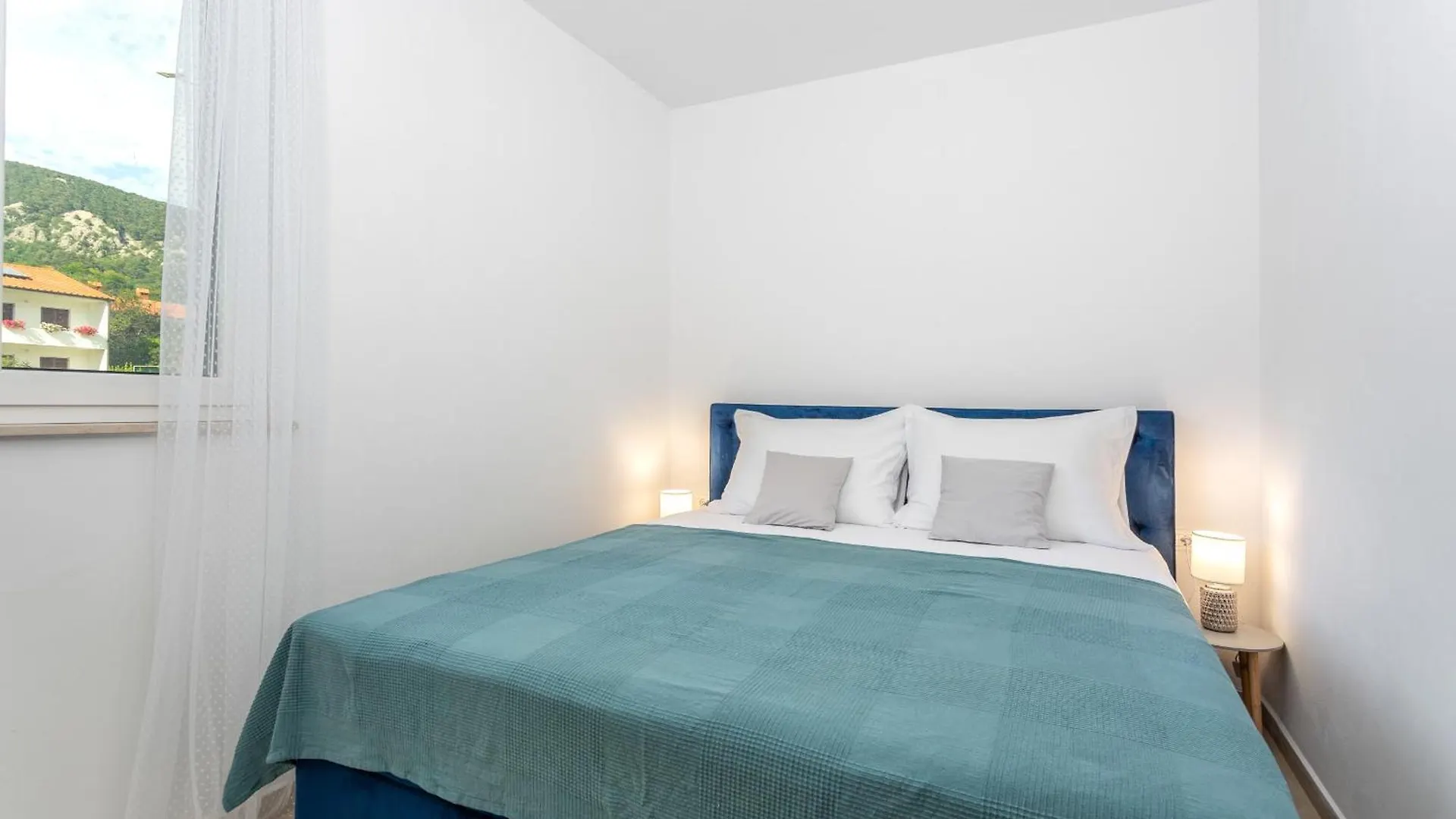 Divine Apartments Baska   Baska (Krk)