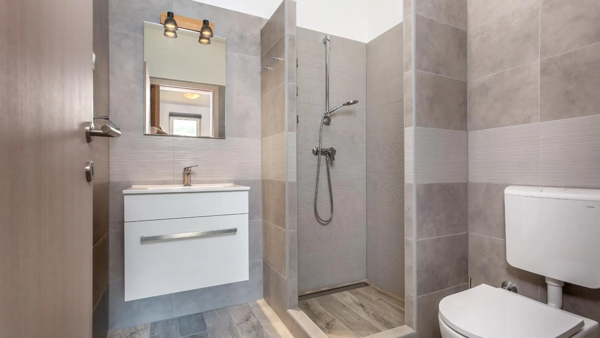 Divine Apartments Baska  Baska (Krk)